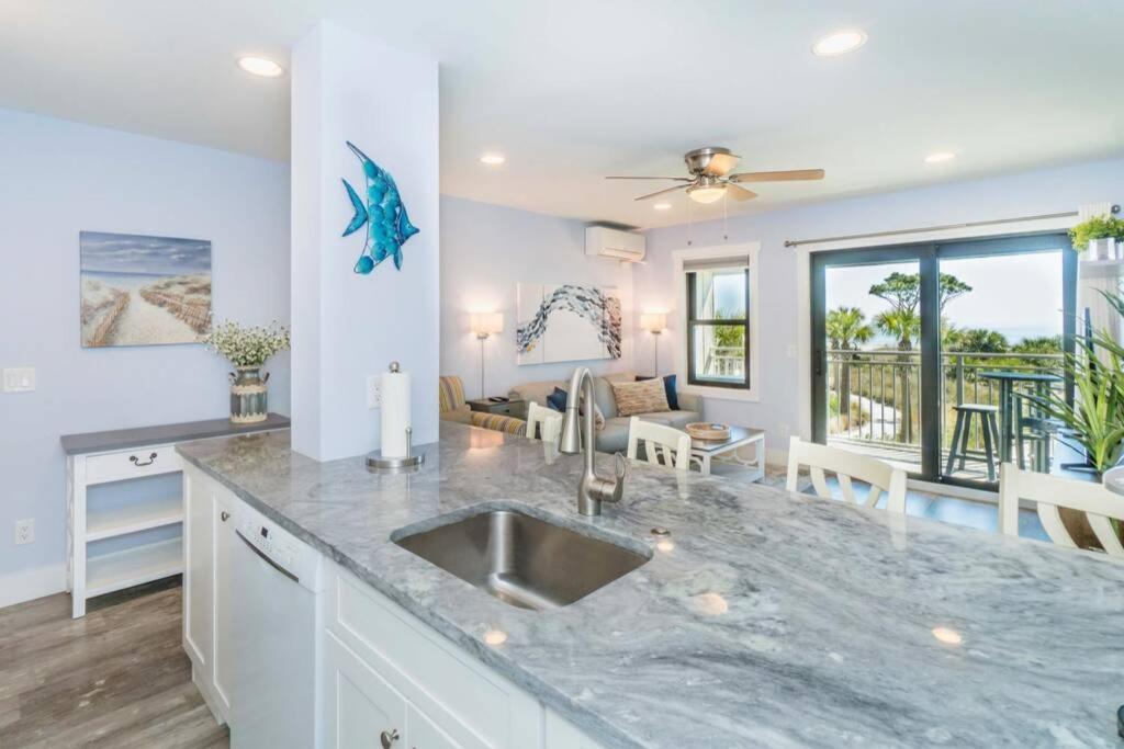 Direct Oceanfront Villa - Heated Pool & Breathtaking Ocean View Хилтън Хед Айлънд Екстериор снимка